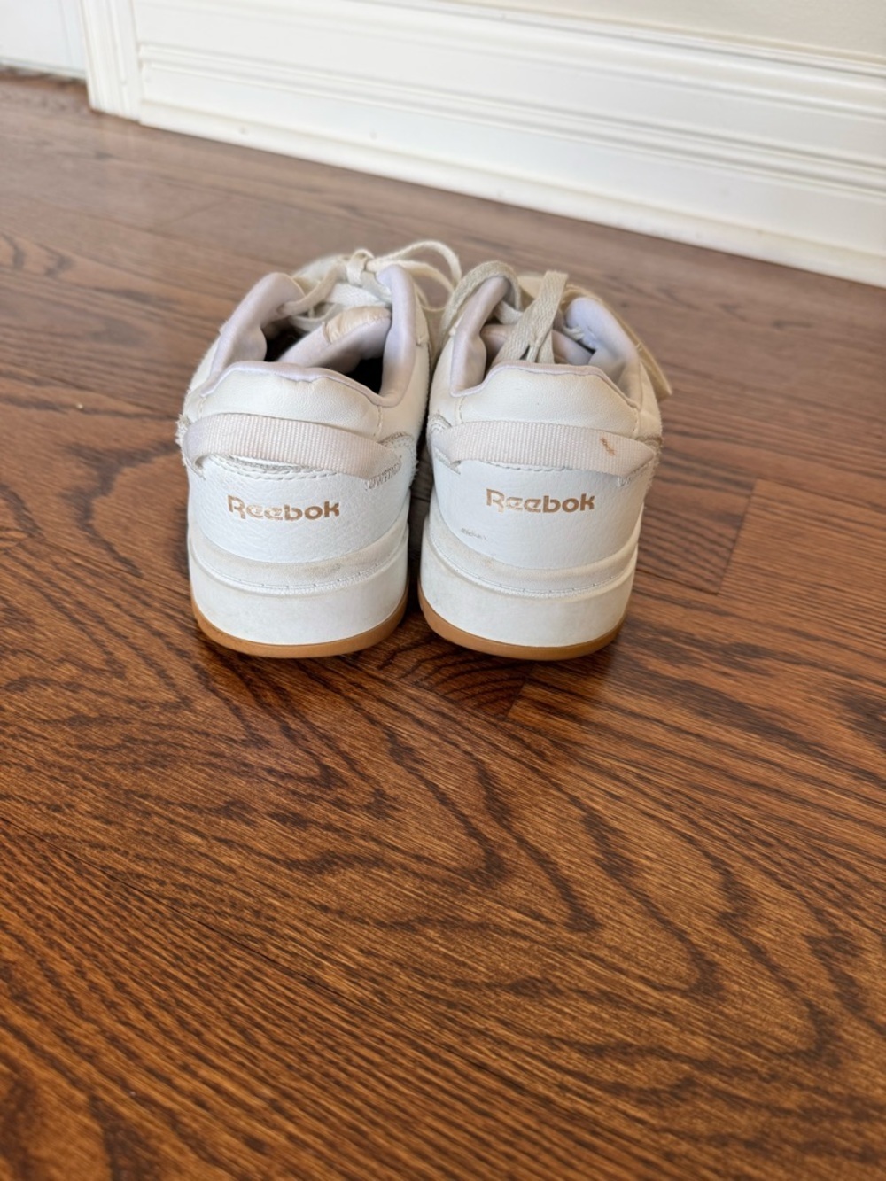Reebok Womens White Sneakers with Gum Sole - Picture 3 of 5